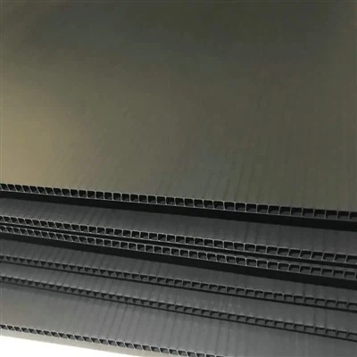 Zaščita tal iz plastičnih plošč Correx